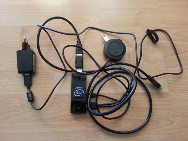 Intel Compute Stick - zostava icstick.jpg